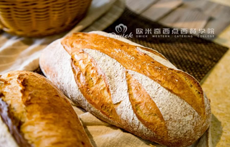 郑州烘焙培训学校告诉你不知道的面包分类