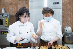实拍 | 郑州专业烘焙学校西点师养成记