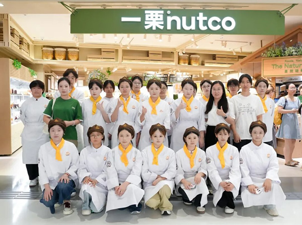 直通就业！郑州欧米奇学员走进一栗门店，参观面试双向收获满满！